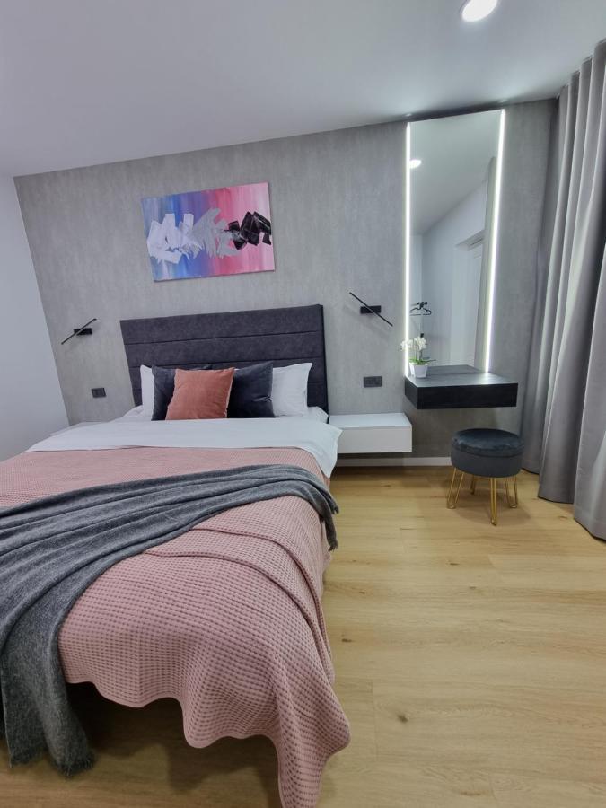 Casa Chiper - Apartament Etaj 1 ブラショフ エクステリア 写真